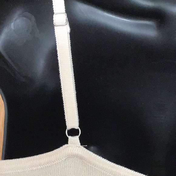 Lizette Floral Bodysuit - Picture 8 of 10